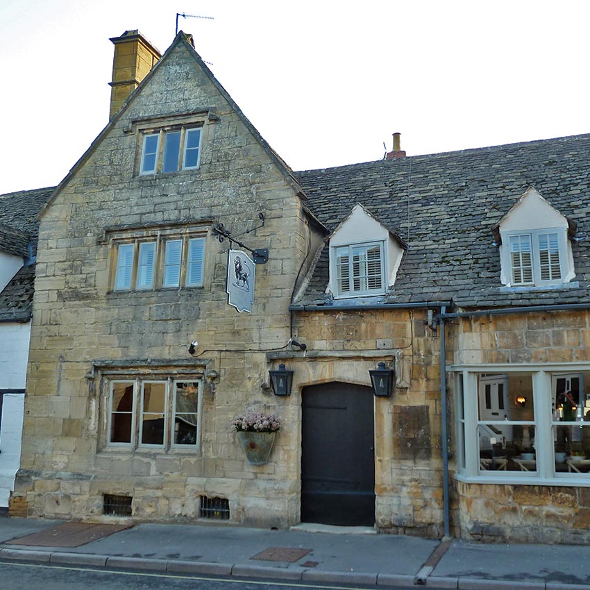 Walkers Britain What to do in the Cotswolds? 5 Places in Pictur
